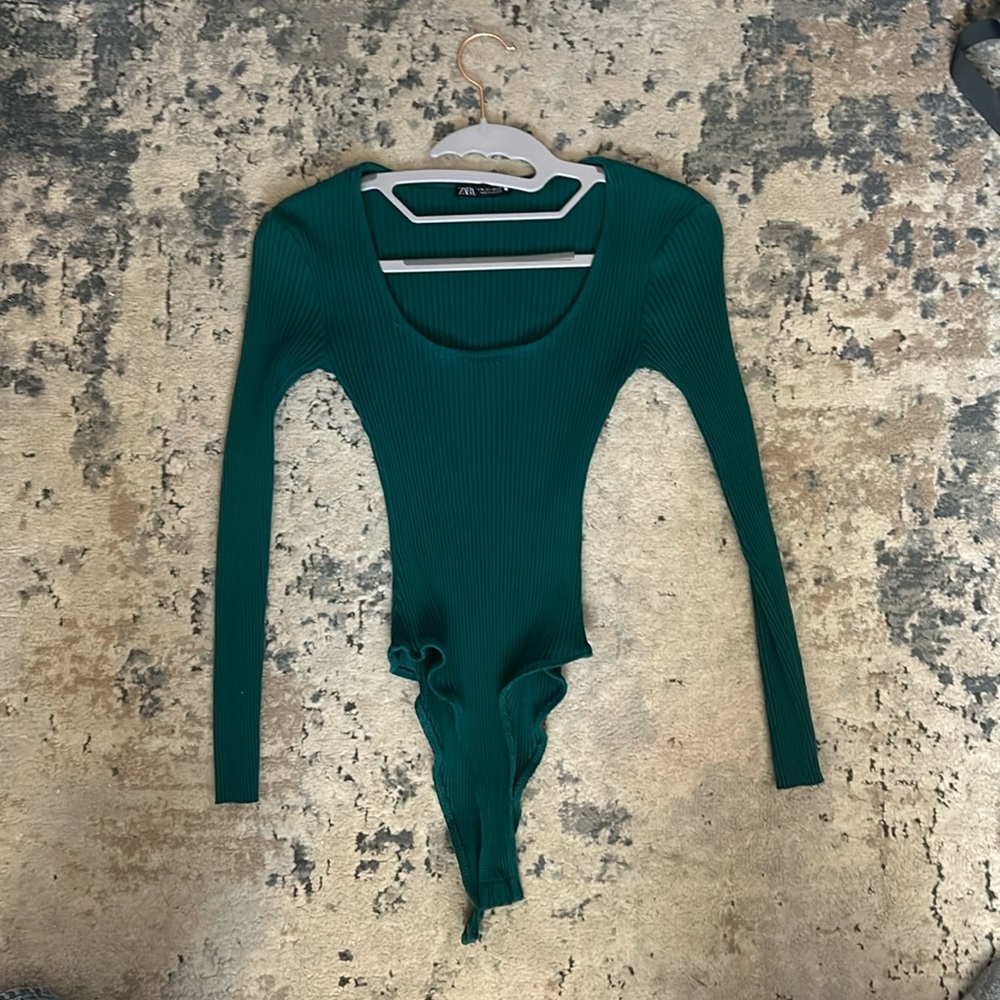 Green/teal Zara bodysuit